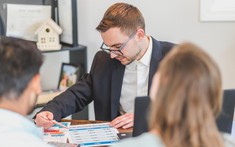 Bí quyết gây ấn tượng với khách hàng từ “cái nhìn đầu tiên”