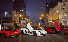 Dàn siêu xe khoe dáng tại trung tâm quận 1 vào lúc rạng sáng, hứa hẹn ngày trở lại hoành tráng của thánh địa siêu xe ở Sài Gòn