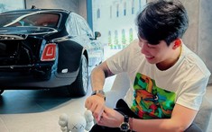 Hết gạ bạn đổi siêu xe, Minh "Nhựa" đi tham quan showroom Rolls-Royce, liệu Ghost 2021 hay Phantom VIII sẽ về đội đại gia này