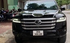 Bấm được biển tứ quý cho Toyota Land Cruiser 2022, các dân chơi tò mò chủ xe "rửa tay" bằng gì mà thơm thế