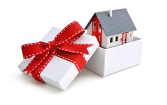 Cho tặng nhà đất cần lưu ý gì để tránh rủi ro?