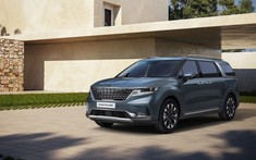 Còn chưa ra mắt, đại lý đã đồng loạt báo giá “chuẩn” của Kia Carnival 2022, hẹn giao xe ngay trong tháng 10