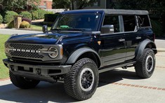 Giá xe Ford Bronco đang "điên đảo" với mức làm giá gấp 5 lần giá khởi điểm do hãng đề xuất