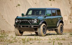 Ford Bronco Everglades 2022 sẽ được trang bị sẵn ống thở và tời điện khiến tín đồ off road mê mệt