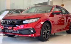 Trước thềm đón phiên bản mới, đại lý ưu đãi Honda Civic hơn trăm triệu
