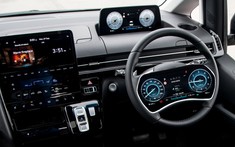 Hyundai sáng chế vô lăng tích hợp cả màn hình và túi khí