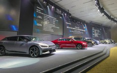 SUV điện KIA EV6 lộ diện tại thị trường Việt, có gì để đấu VinFast VF e35?