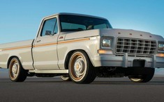 Ford F-100 Eluminator - Mẫu bán tải cổ điển biến hóa xe điện với sức mạnh như Mustang Mach-E