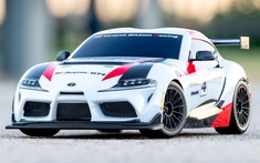 Chiếc Toyota GR Supra GT4 điều khiển từ xa này trông giống hệt như thât, tốc độ tối đa hẳn 50 km/h