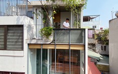 Nhà ống 5 tầng hiện đại nhưng vẫn lưu giữ bản sắc văn hóa tại Hà Nội