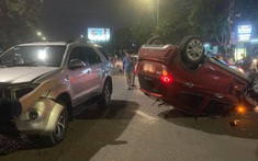 Video: VinFast Fadil "ngửa bụng" trên đường sau va chạm với Toyota Fortuner