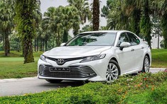 Doanh số xe hạng D tháng 10/2021: Toyota Camry bán chạy bất ngờ, đe doạ VinFast Lux A2.0