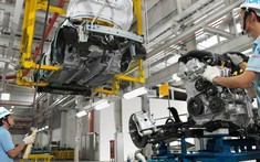 Khách Việt sốt ruột chờ giảm lệ phí trước bạ