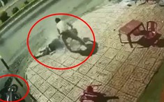 Đắk Mil: Kinh hoàng với video nam thanh niên bị kẻ đi đường tông trúng, đánh túi bụi, tạt nước nóng