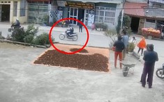 Lộ video học sinh chạy xe máy tốc độ cao trước khi tông trúng xe công vụ của CSGT gây tranh cãi
