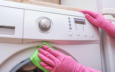 Vệ sinh máy giặt như thế nào để khử được mùi hôi khó chịu?