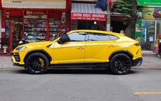Lamborghini Urus đỗ trên đường phố Hà Nội với cặp gương được bảo vệ nghiêm ngặt