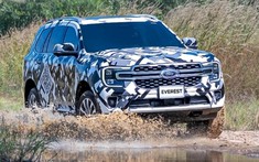 Ford Everest 2022 rục rịch ra mắt, hãng tung video hé lộ thiết kế "hao hao" Ranger mới