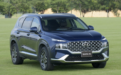 Cuộc đua phân khúc SUV 7 chỗ tháng 11/2021: Hyundai Santa Fe cho Toyota Fortuner "hít khói"