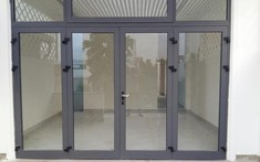 Cửa nhôm kính và ứng dụng trong đời sống