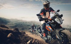 Xe Adventure hạng nhẹ KTM 390 Adventure được cải tiến động cơ và công nghệ điện tử hỗ trợ