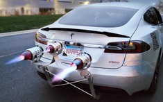 Xe Tesla sẽ chạy nhanh hơn bao nhiêu khi được gắn thêm 3 động cơ phản lực? Đây là câu trả lời