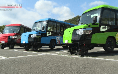 Nhật Bản ra mắt DMV - Phương tiện lai tạo giữa xe buýt và tàu hỏa đầu tiên trên thế giới