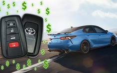 Muốn khởi động máy từ xa, người dùng xe Toyota sẽ phải trả tiền