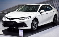 Toyota Camry 2022 chính thức chốt lịch ra mắt Việt Nam