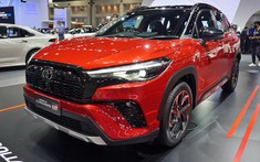 "Soi" hình ảnh thực tế của Toyota Corolla Cross GR Sport 2022 giá 840 triệu đồng tại Đông Nam Á