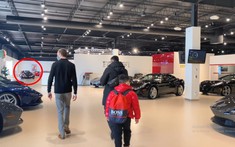 Lộ video bạn thân đi "bắt cọp" Koenigsegg Regera dùm Hoàng Kim Khánh