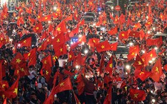 Cờ đỏ sao vàng và khát vọng Việt Nam