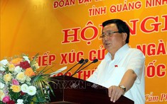 Đồng chí Nguyễn Xuân Thắng tiếp xúc cử tri ngành than