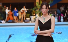 Song Hye Kyo toả sáng tựa nữ thần tại sự kiện thời trang ở Pháp