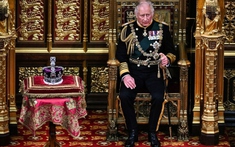 Thái tử Charles kế nhiệm ngai vàng sau khi Nữ hoàng Anh Elizabeth II qua đời
