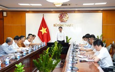 Bộ trưởng Bộ Công Thương: Doanh nghiệp đầu mối xăng dầu khẩn trương xuất dự trữ thương mại đáp ứng cho thị trường