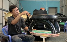 Chàng trai "biến" rác thải thành sản phẩm hàng hóa