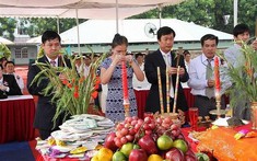 Bài văn khấn đổ mái nhà đầy đủ, chi tiết nhất