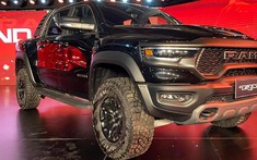 Xe bán tải Ram 1500 TRX chính thức ra mắt Việt Nam với giá 7,9 tỷ đồng, bằng 2 xe Ford F-150, động cơ siêu khủng
