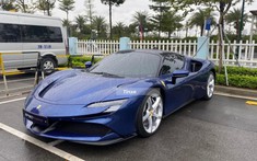 Siêu xe Ferrari SF90 Stradale bất ngờ xuất hiện ở Hà Nội