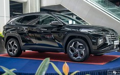 Cận cảnh Hyudai Tucson 1.6T 2022: Giá 1,020 tỷ, ngập option mà người dùng Honda CR-V, Mazda CX-5 ghen tỵ