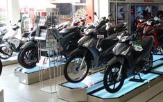 Thị trường xe máy Việt Nam tiếp tục sụt giảm năm thứ 3 liên tiếp