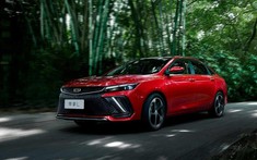 Geely Emgrand L 2022 - Sedan cỡ C với thiết kế đầu xe độc đáo, cạnh tranh Honda Civic và Kia K3