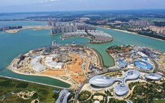 Chưa kịp bán đất lấy tiền trả nợ, Evergrande đã bị thu hồi đất, yêu cầu phá dỡ 39 tòa chung cư