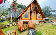 Xiêu lòng trước vẻ đẹp của “ngôi nhà gỗ giữa thảo nguyên” ở ngoại ô Hà Nội