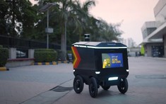 Đây là Ottobot - Mẫu rô bốt giao hàng tự hành thông minh mới ra mắt tại CES 2022