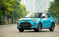 Tháng thứ 2 giao xe, doanh số Toyota Raize tăng gấp 3 lần nhưng vẫn chưa thể bằng Kia Sonet