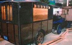 Đây là Earl Travel Trailer 1913 - Chiếc xe moóc cắm trại lâu đời nhất trên thế giới