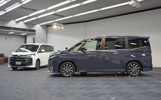 Toyota Noah và Voxy 2022 - cặp đôi MPV rẻ hơn "chuyên cơ mặt đất" Alphard - chính thức trình làng