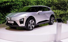 Chi tiết VinFast VF7 - Crossover điện cỡ C của Việt Nam vừa ra mắt tại Mỹ